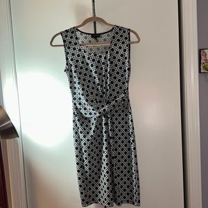 🐾 4 for $40 The limited extra small dress in blue and white excellent condition